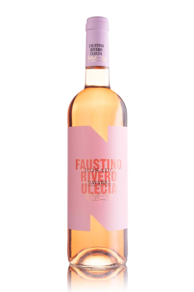 Fotografía de botella de vino blanco ecommerce