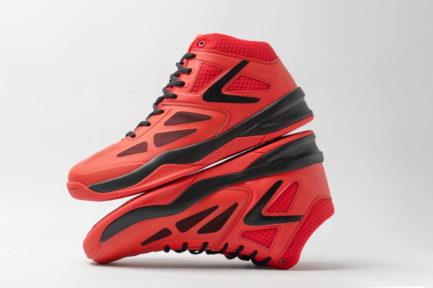 un par de deportivas rojas